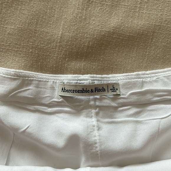 NWOT Abercrombie Scarlett Linen Blend Wrap Mini Skort in White - Picture 4 of 4
